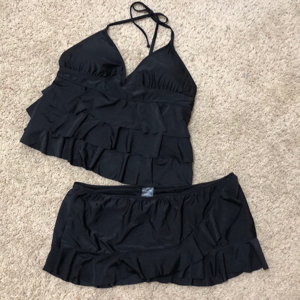 Black ruffle bikini